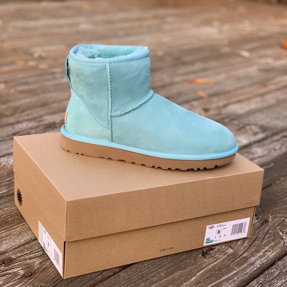 Bran New UGGS Classic Mini 2